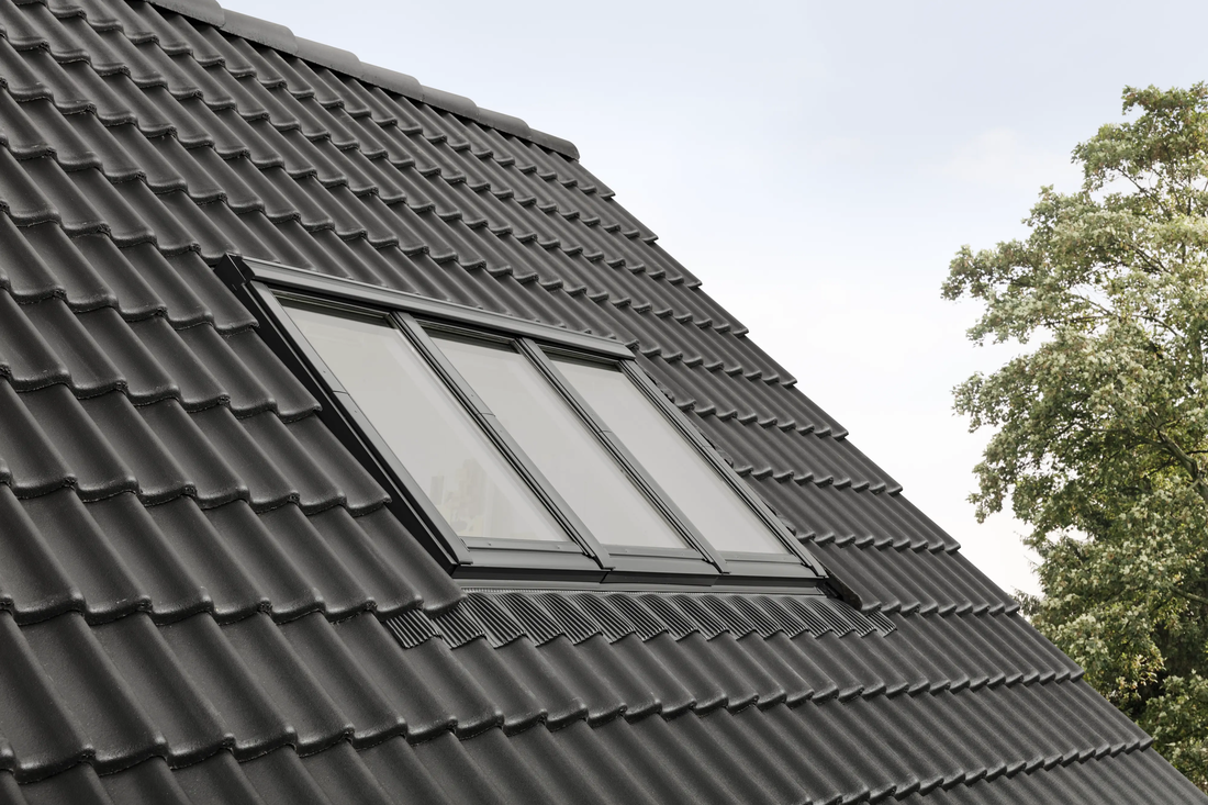 VELUX 3-in-1 daglichtsysteem, buitenaanzicht op pannendak